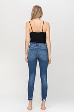 Load image into Gallery viewer, HIGH RISE RELEASED DISTRESSED HEM CROP SKINNY
