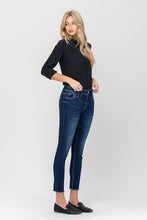 Load image into Gallery viewer, MID RISE RAW HEM CROP SKINNY
