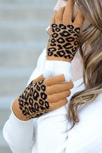 Load image into Gallery viewer, Leopard Stretch Touch Gloves
