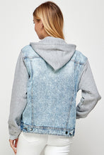 Load image into Gallery viewer, Women&#39;s Denim  Jacket with Fleece Hoodies
