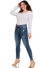 Load image into Gallery viewer, Plus High Rise Cropped Skinny Denim Pants
