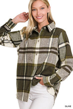 Load image into Gallery viewer, Yarn Dyed Plaid Shacket
