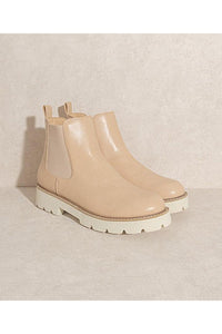 GIANNA-CHUNKY SOLE CHESEA BOOT