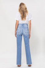 Load image into Gallery viewer, High Rise Vintage Flare Jeans
