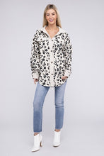 Load image into Gallery viewer, Vintage Washed Leopard Corduroy Buttoned Jacket
