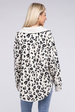 Load image into Gallery viewer, Vintage Washed Leopard Corduroy Buttoned Jacket
