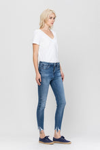 Load image into Gallery viewer, High Rise Ankle Skinny Hem Detail
