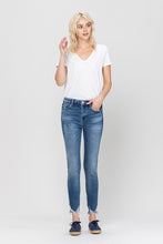 Load image into Gallery viewer, High Rise Ankle Skinny Hem Detail
