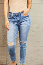 Load image into Gallery viewer, BAYEAS Mid Rise Distressed Skinny Jeans
