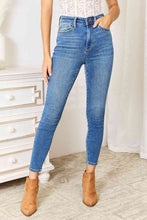 Load image into Gallery viewer, Judy Blue Full Size High Waist Skinny Jeans
