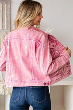 Load image into Gallery viewer, Veveret Daisy Print Button Up Denim Jacket
